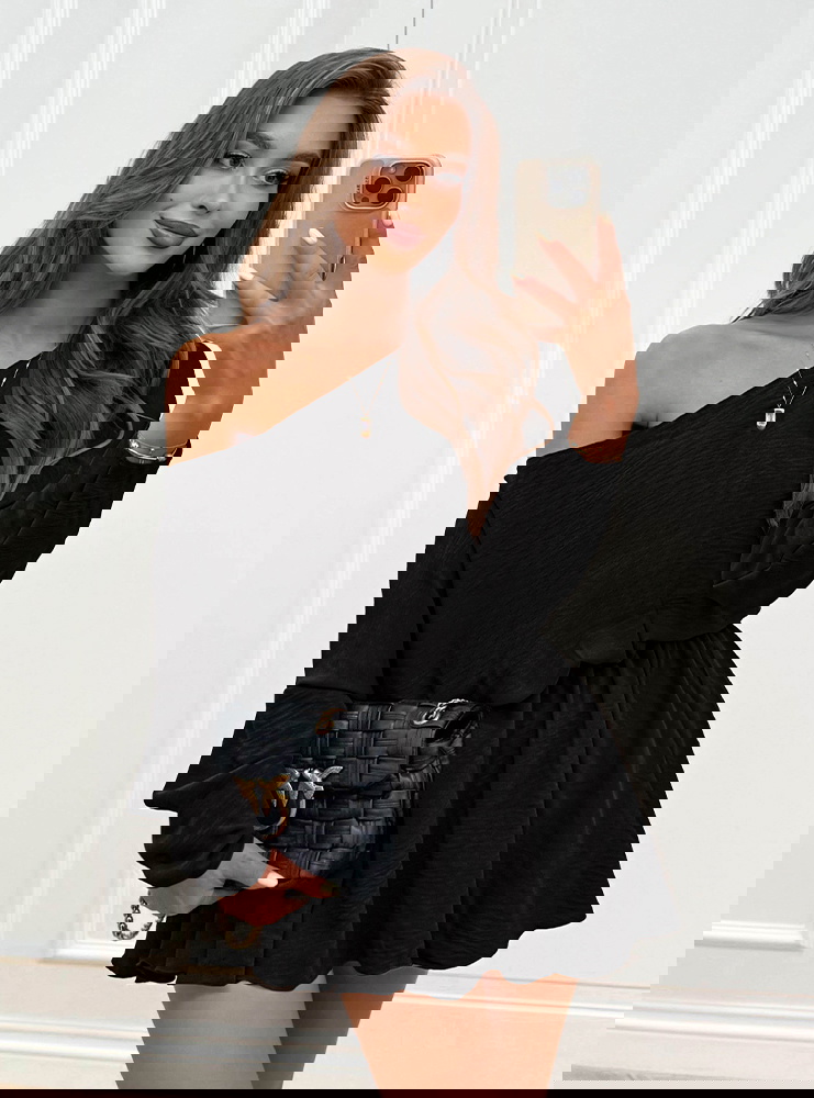 Czarny kombinezon jak sukienka Savvia