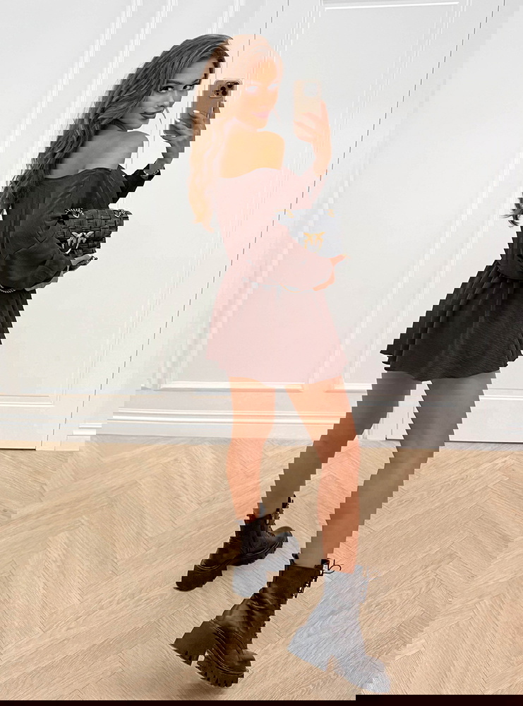 Czekoladowy kombinezon jak sukienka...