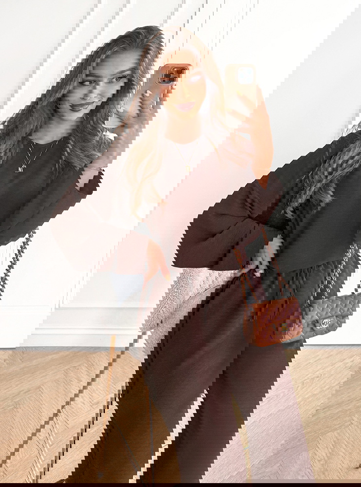 Czekoladowy komplet bluzka i spodnie...