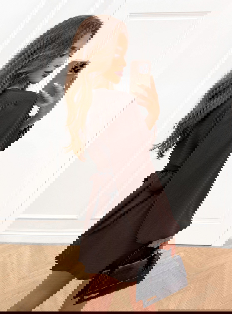 Czekoladowy kombinezon jak sukienka z...