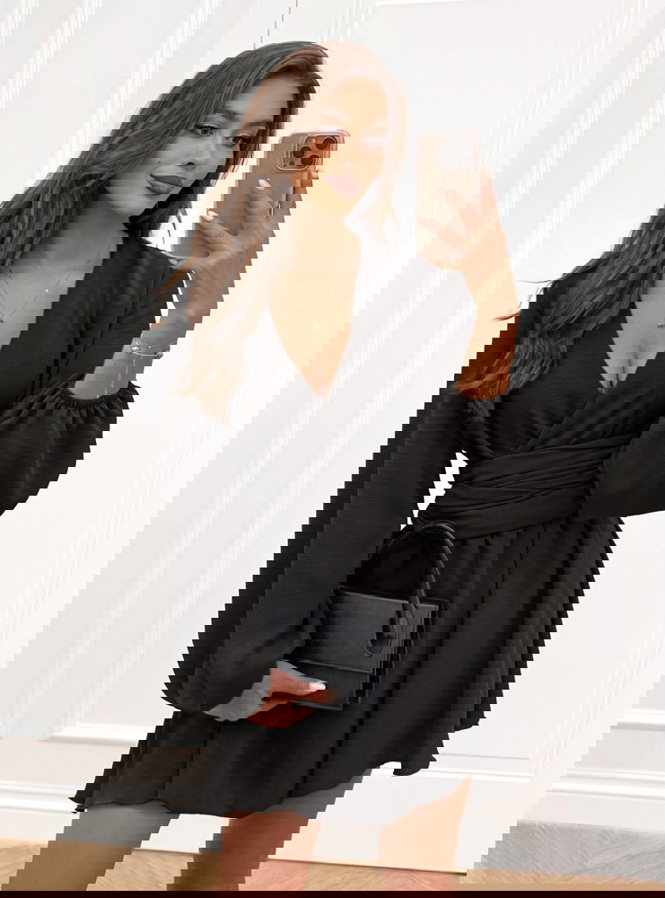 Czarny kombinezon jak sukienka z...