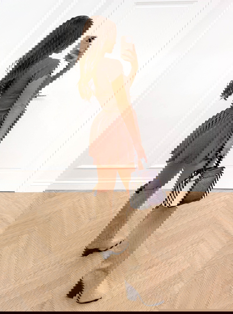 Komplet prążkowany bluzka i szerokie...