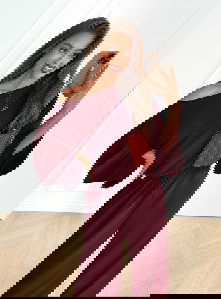 Bordowy komplet koszulka i spodnie...