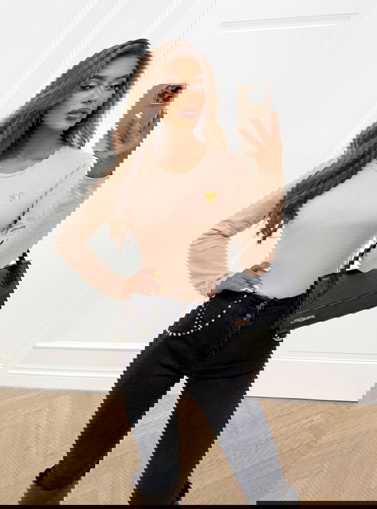 Jasnobeżowa koszulka na długi rękaw z...