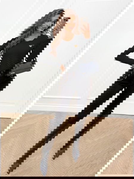 Czarna koszulka na długi...