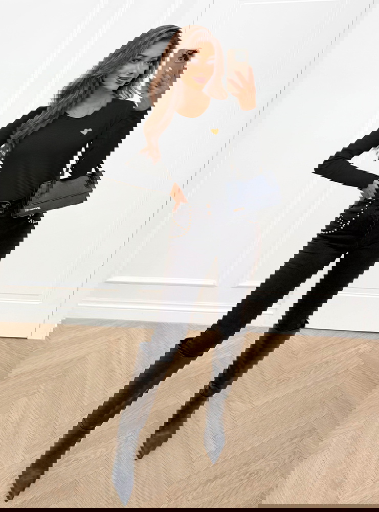 Czarna koszulka na długi rękaw z...