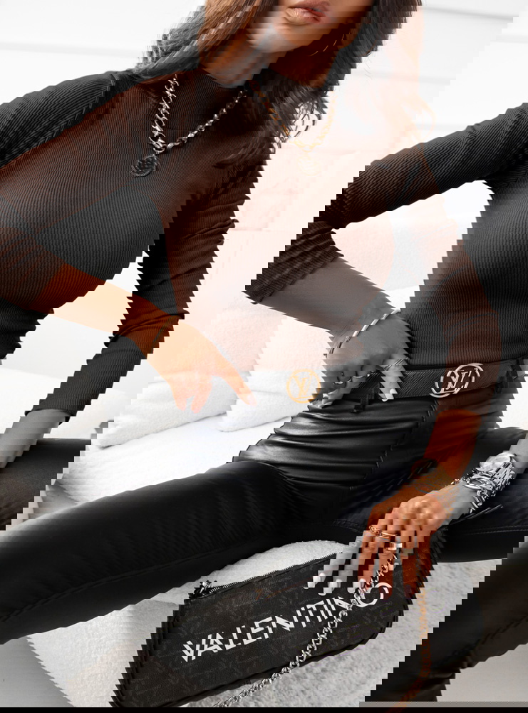 Czekoladowa prążkowana bluzka z...