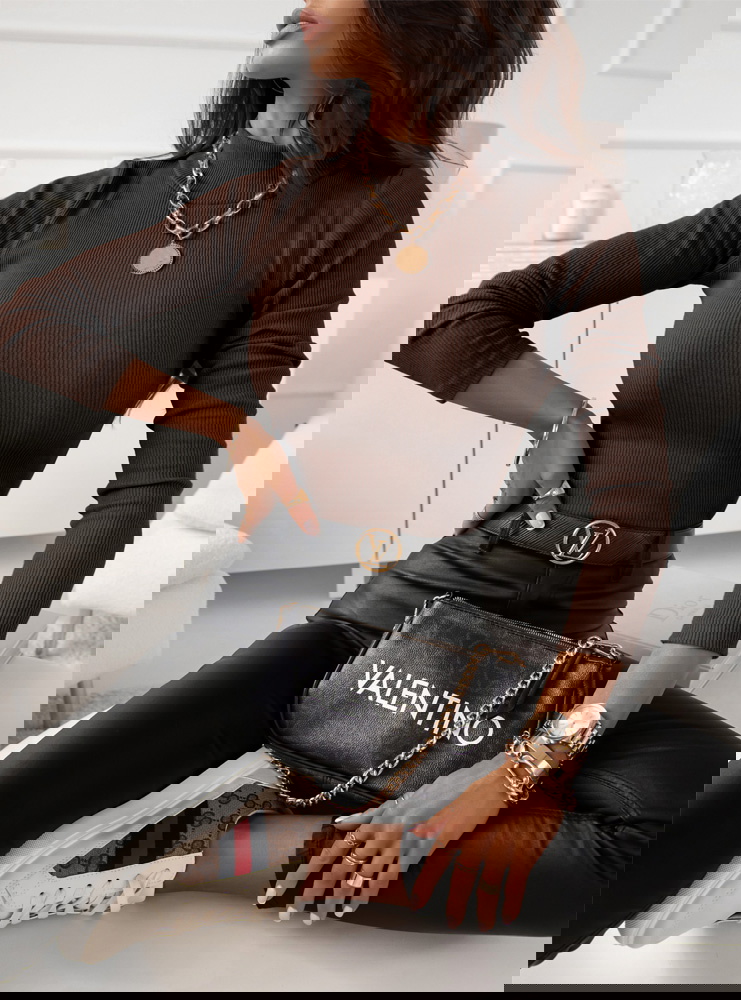 Czekoladowa prążkowana bluzka z...