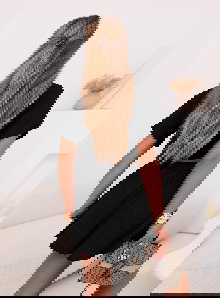 Czarny komplet prążkowany top i...