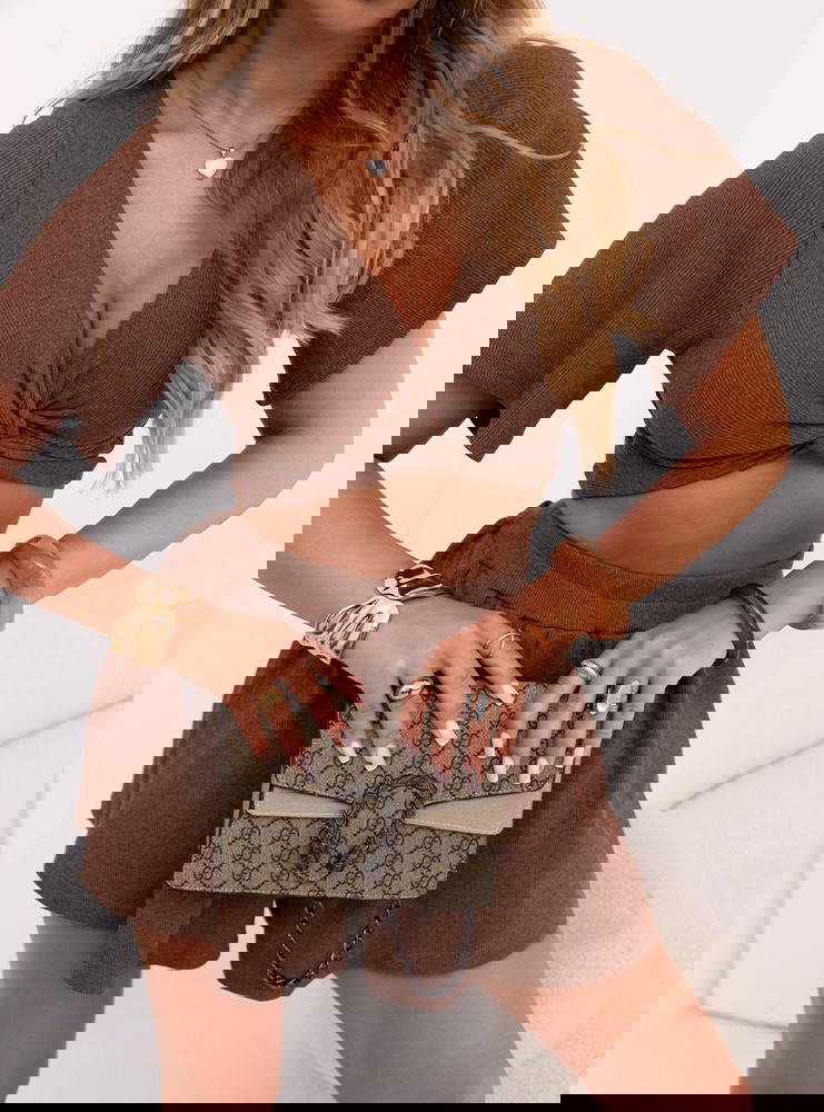 Komplet prążkowany top i szerokie...