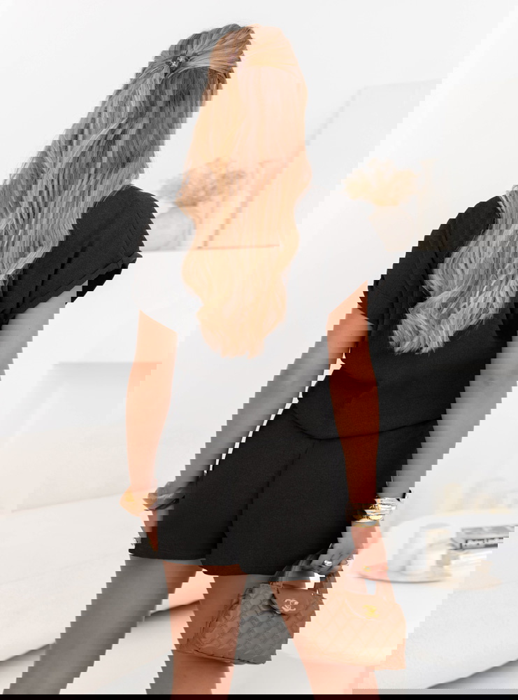 Czarny prążkowany komplet top i...