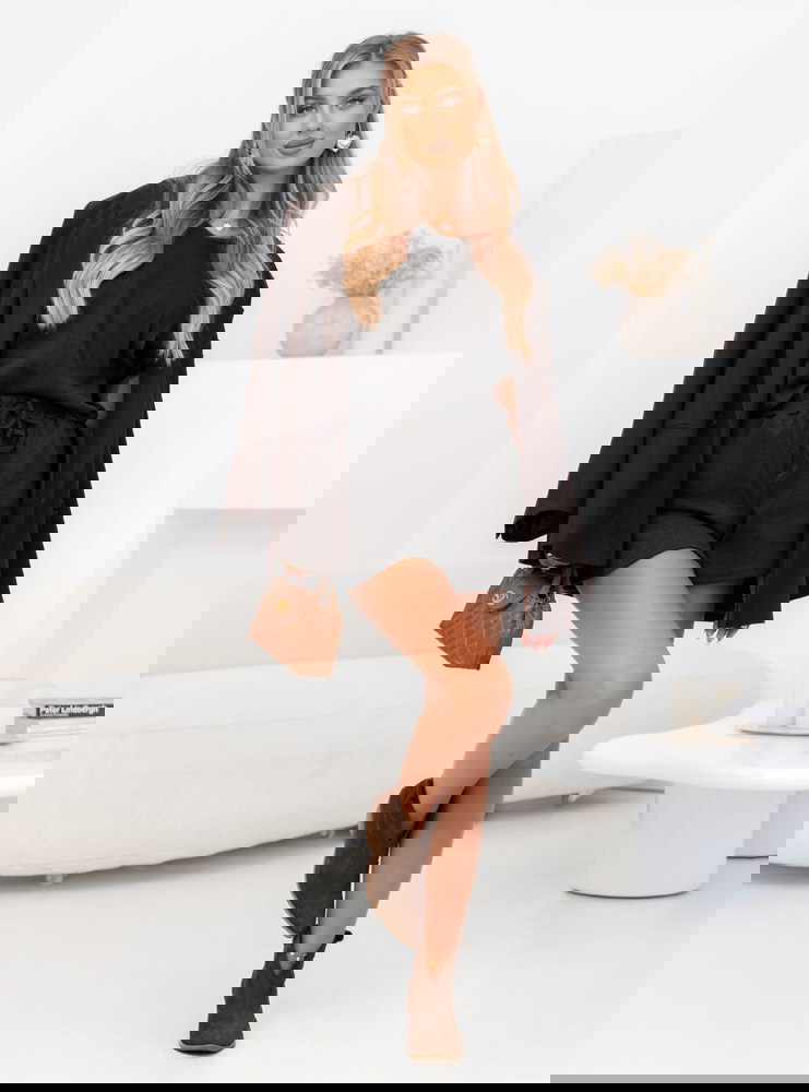 Czarny prążkowany komplet top i...