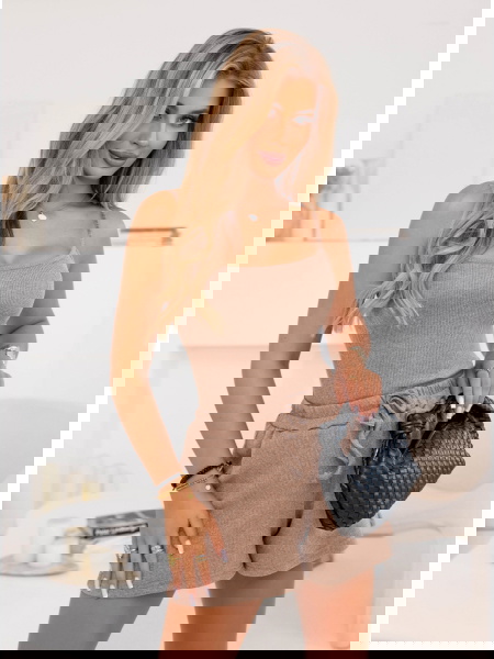 Beżowy prążkowany komplet... 2