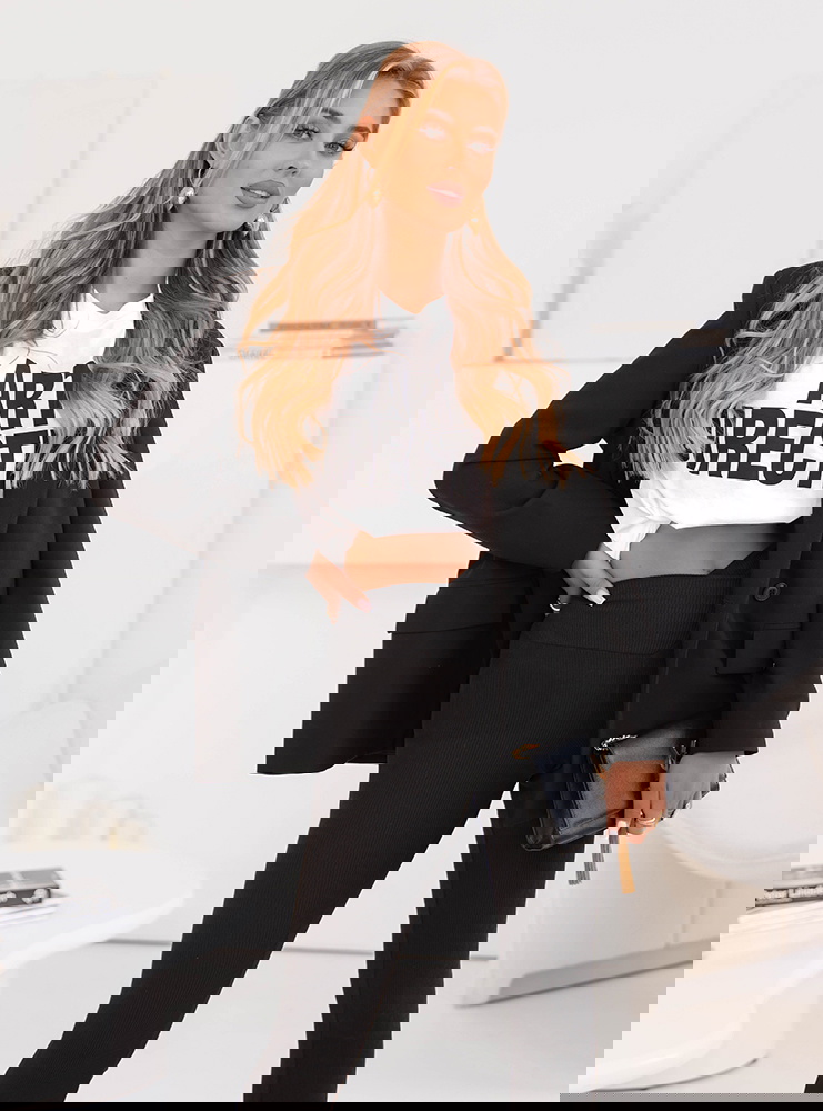 Czarne prążkowane spodnie z długimi...