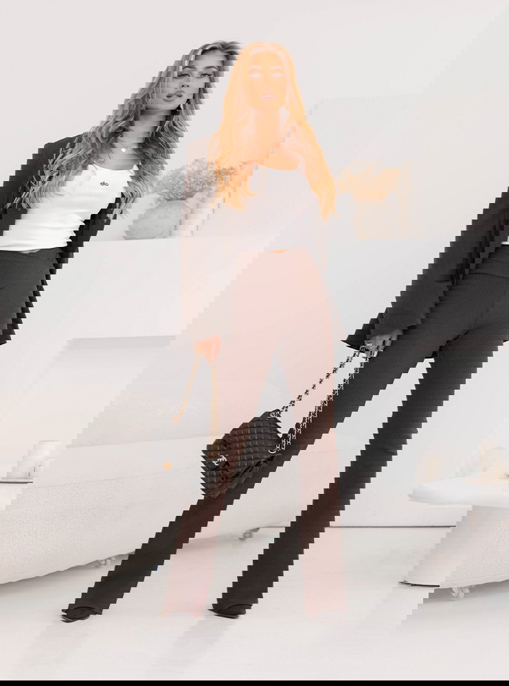 Czekoladowe prążkowane spodnie z długimi nogawkami Karity