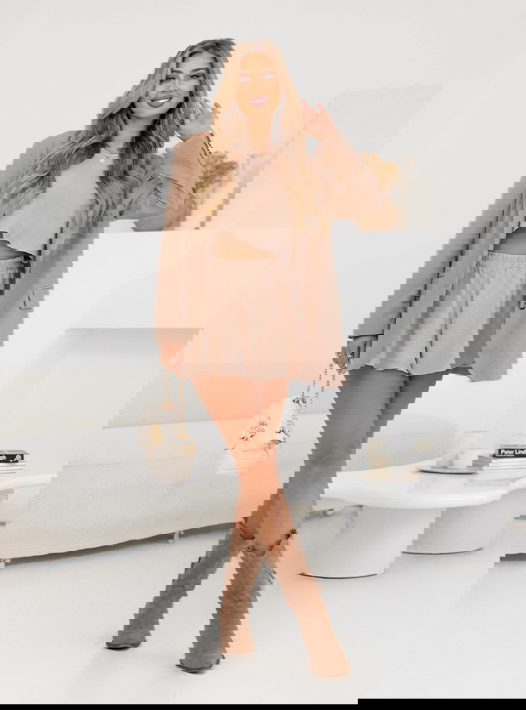 Beżowy komplet bluzka i spodenki Ymir