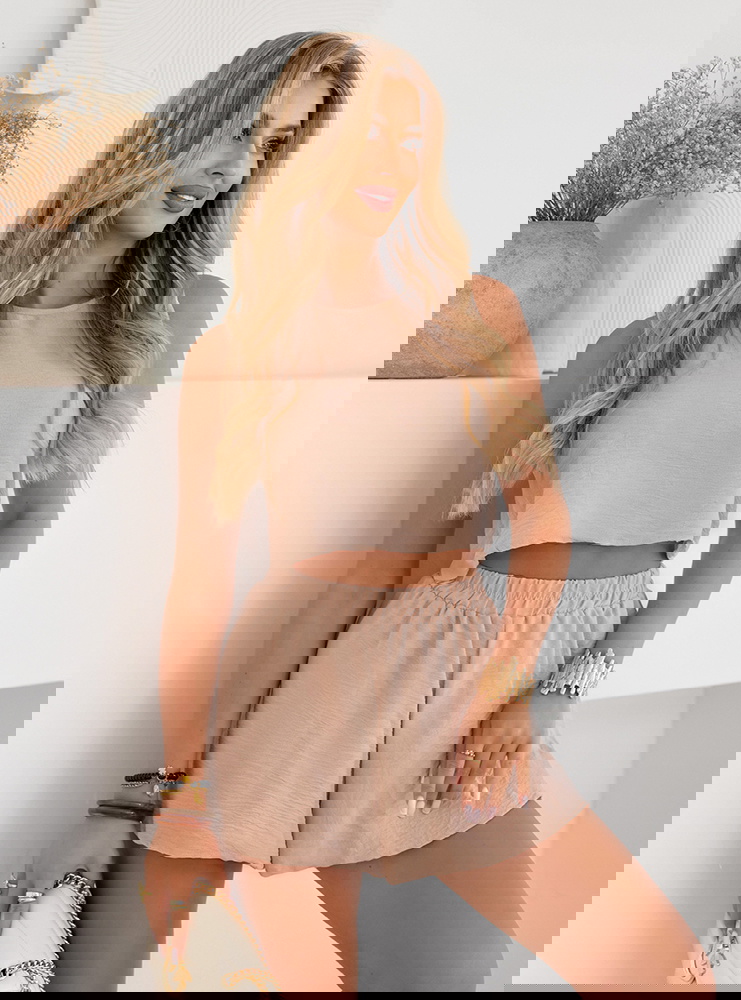 Beżowy komplet bluzka i spodenki Ymir