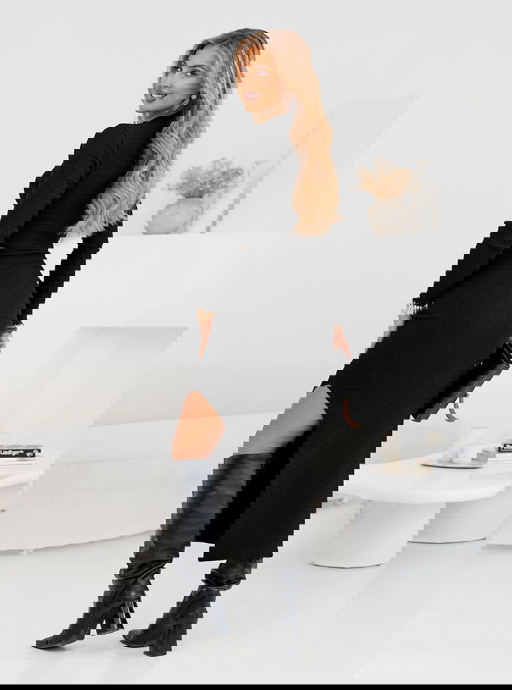 Czarny prążkowany komplet...