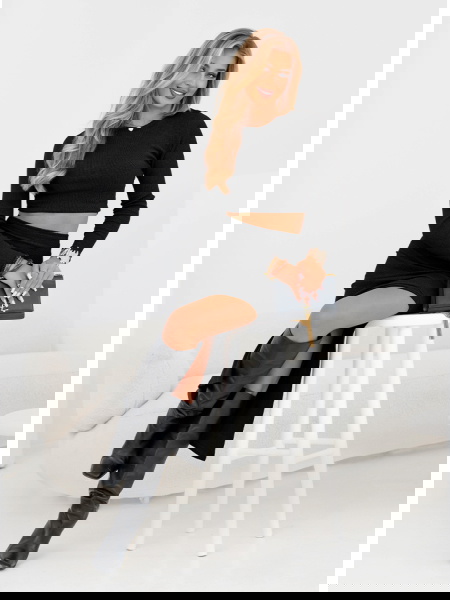 Czarny prążkowany komplet...