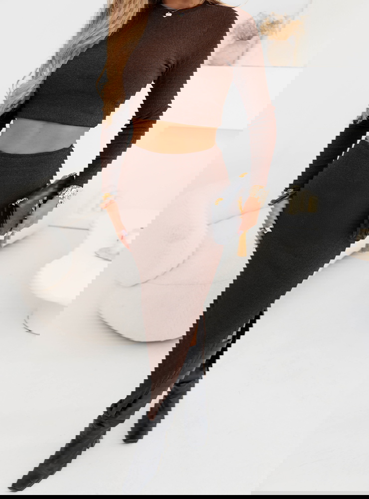 Czekoladowy prążkowany komplet...