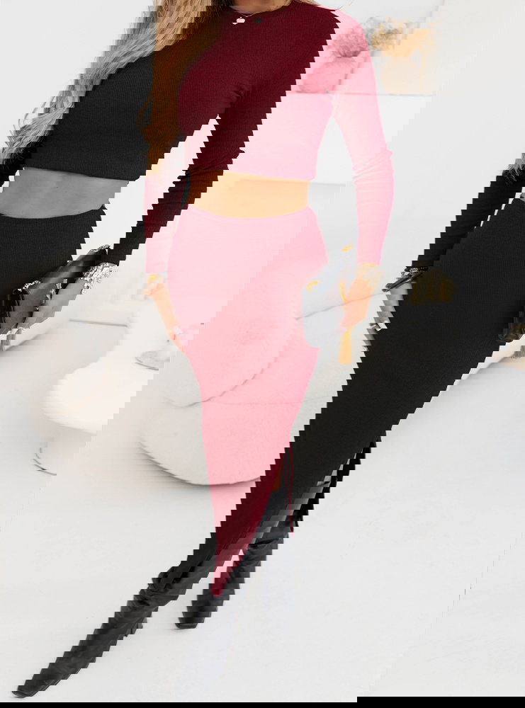 Bordowy prążkowany komplet...