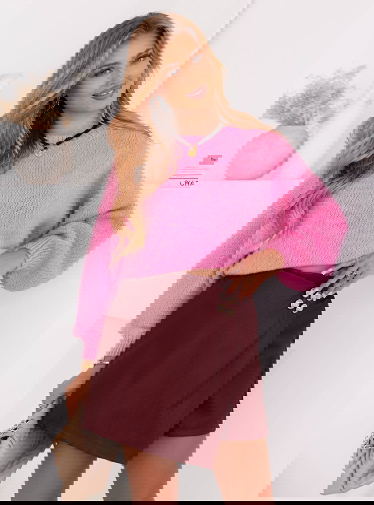 Bordowe szorty jak spódniczka z eko...