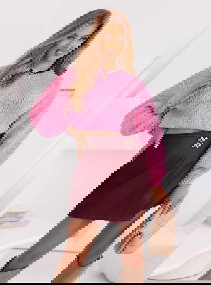 Bordowe szorty jak spódniczka z eko...