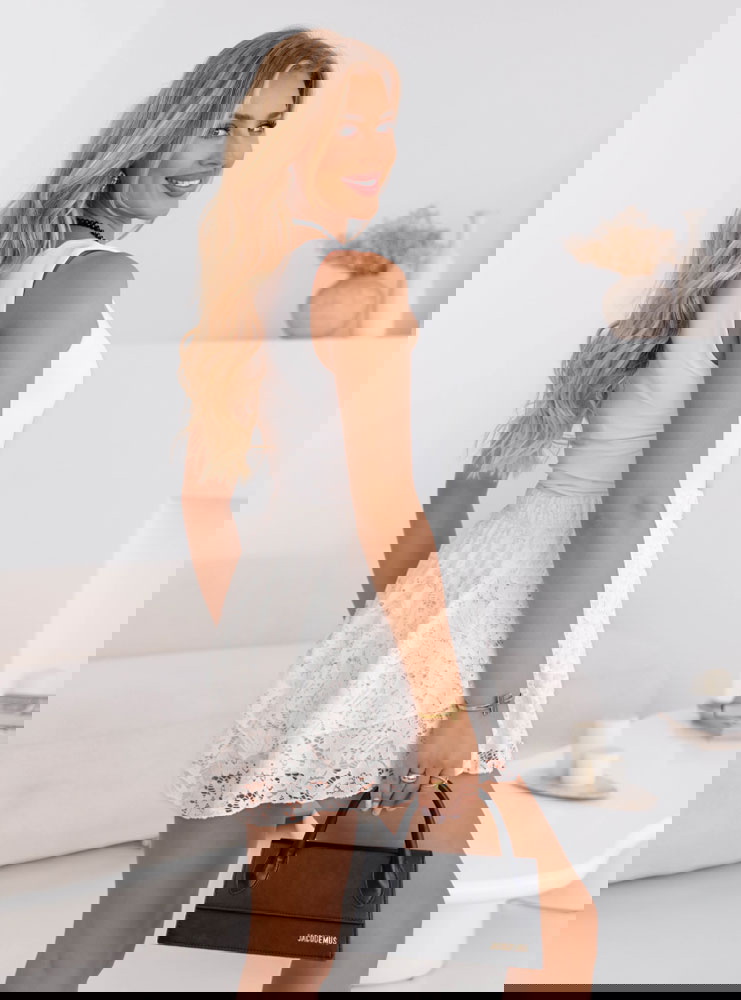 Biała koronkowa spódniczka mini Daynara