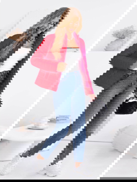 Malinowa pikowana kurtka... 2