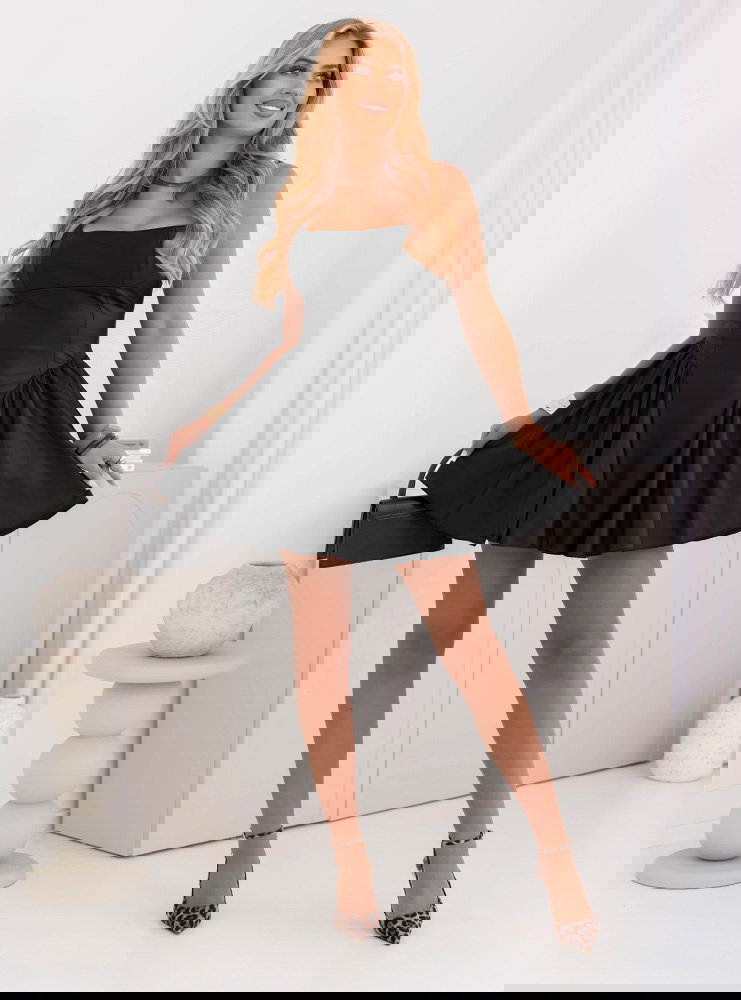 Czarna sukienka mini z eko skóry Aurkena