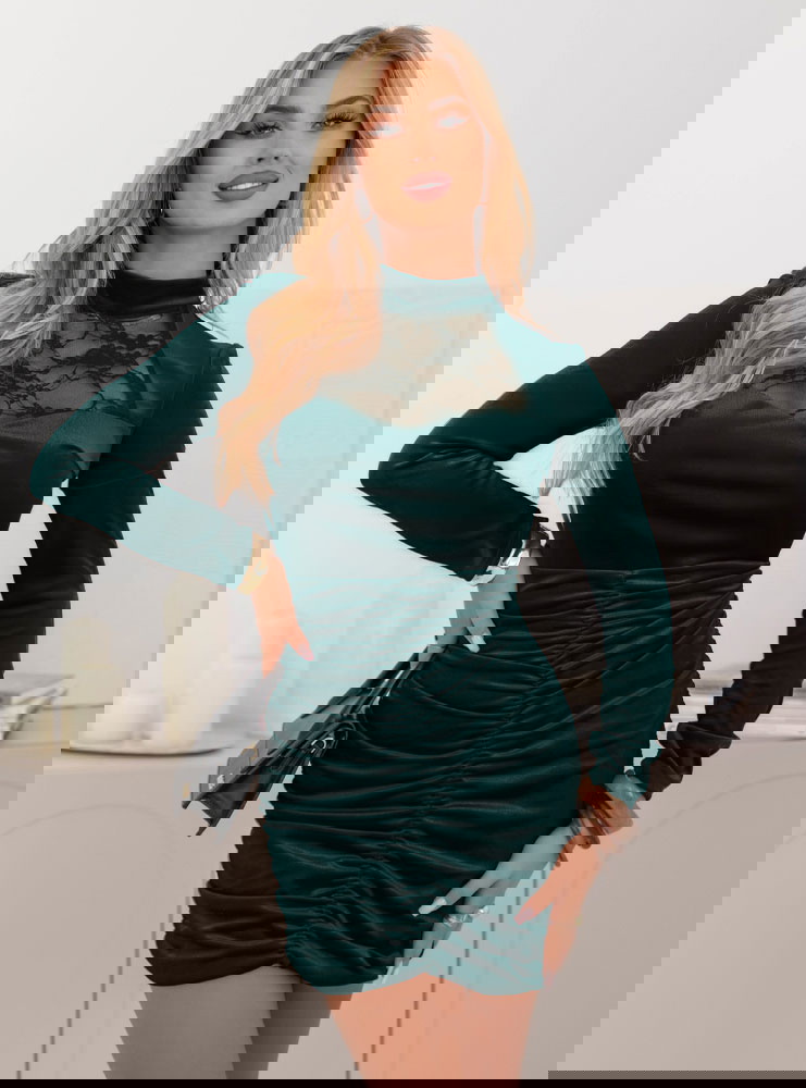 Welurowa sukienka z koronką Phailin -...