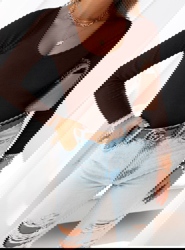 Czekoladowa prążkowana bluzka z...