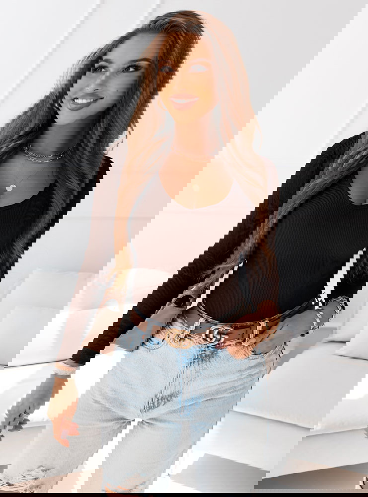 Czekoladowa prążkowana bluzka z...