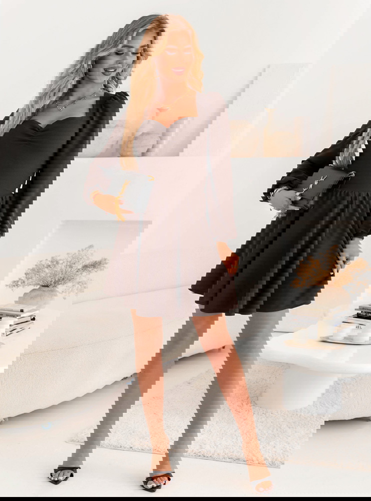 Czekoladowa sukienka z marszczeniem...