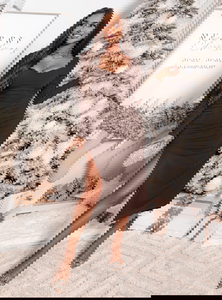 Czekoladowa długa sukienka z...