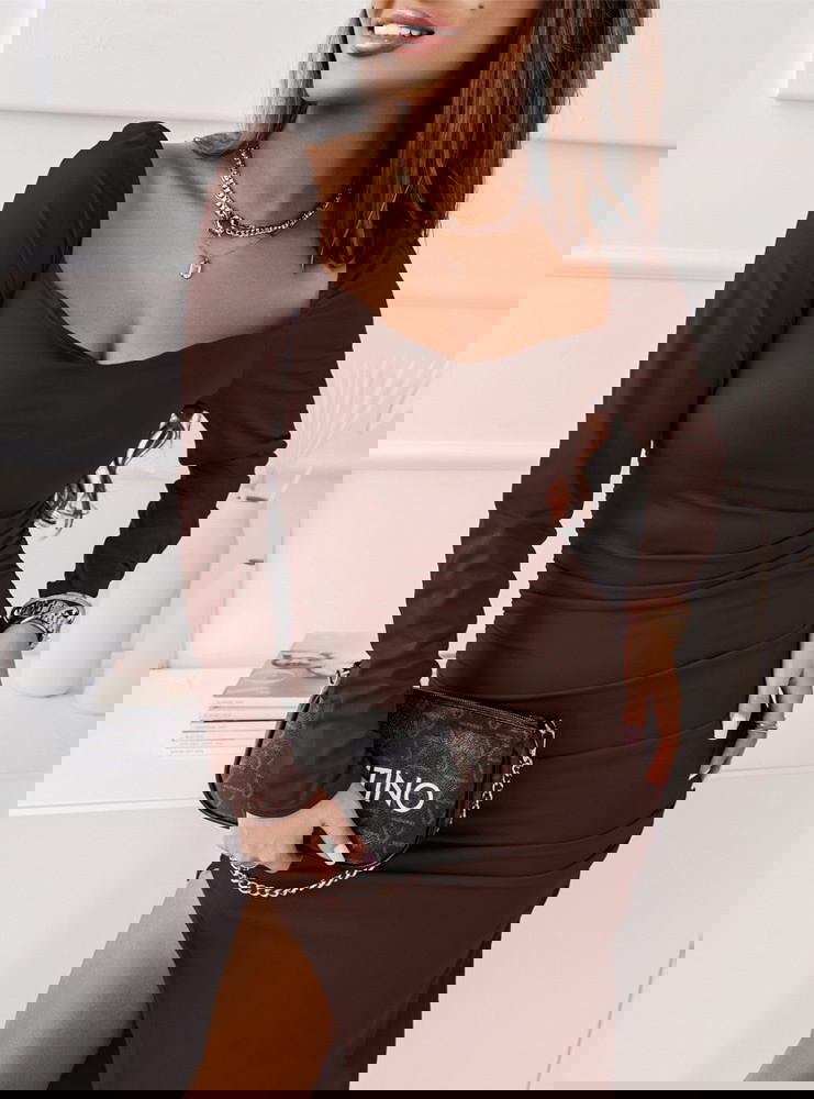 Czekoladowa długa sukienka z...