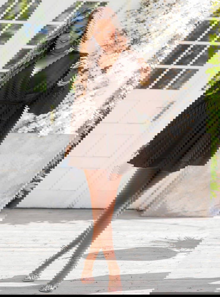 Czekoladowa szyfonowa sukienka mini z...