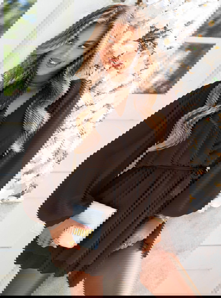 Czekoladowa szyfonowa sukienka mini z...