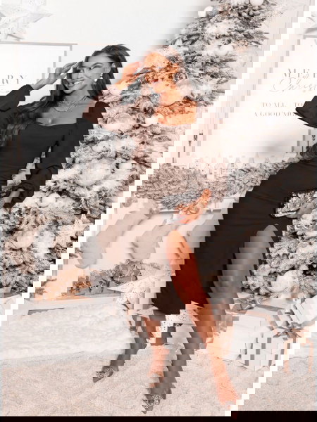 Czekoladowa sukienka z... 2