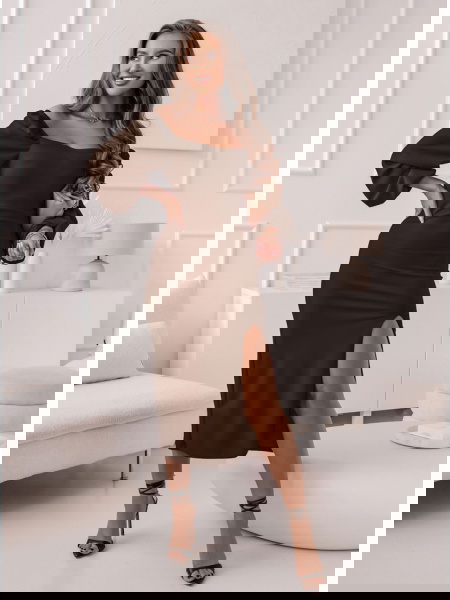 Czekoladowa sukienka z...