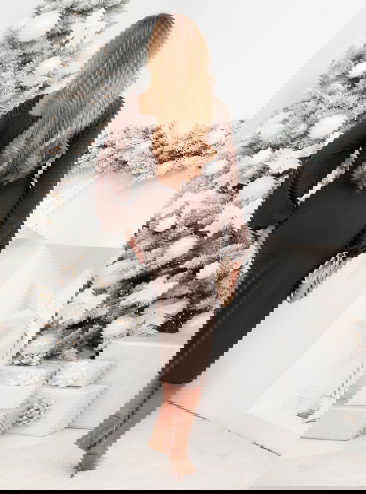 Czekoladowa sukienka z rozcięciem...