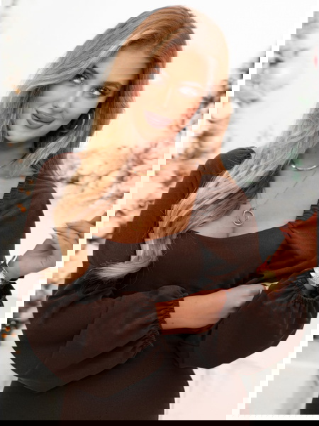 Czekoladowa sukienka z... 2