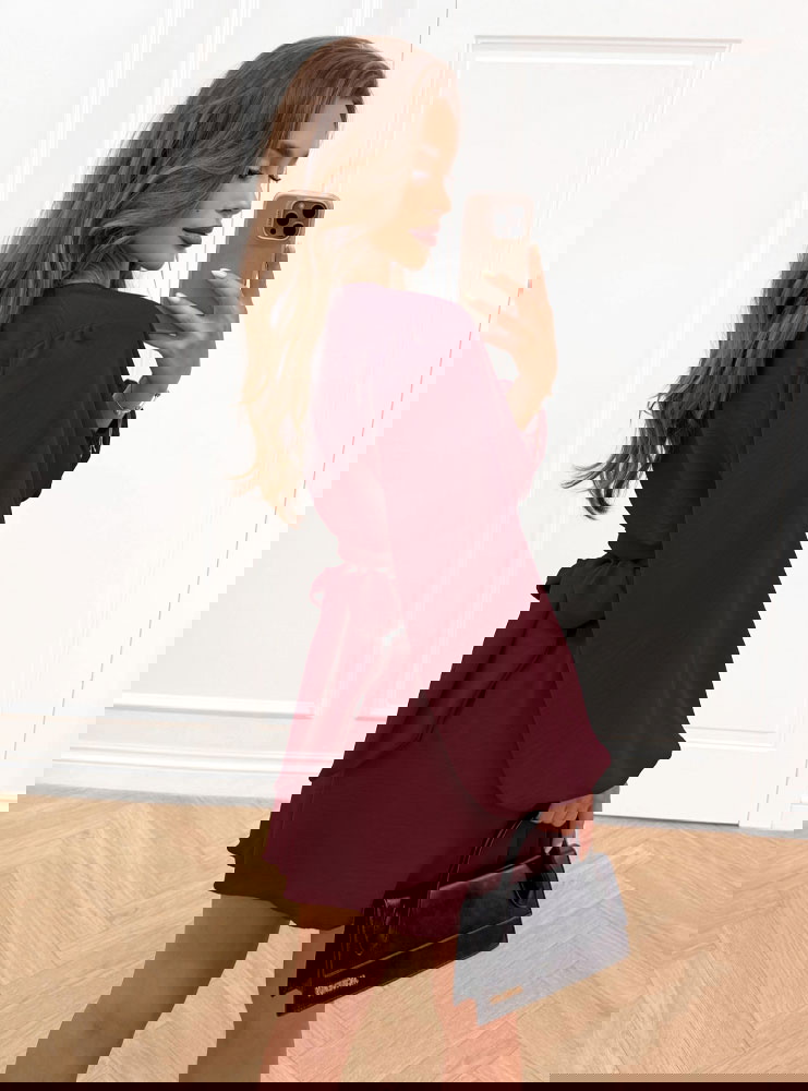 Bordowy kombinezon jak sukienka z...