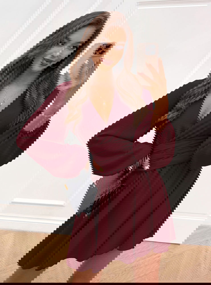 Bordowy kombinezon jak sukienka z...