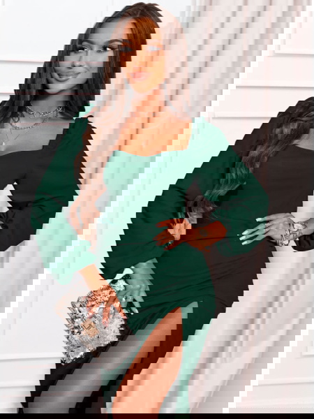 Sukienka z rozcięciem... 2