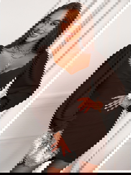 Czekoladowa sukienka z... 2