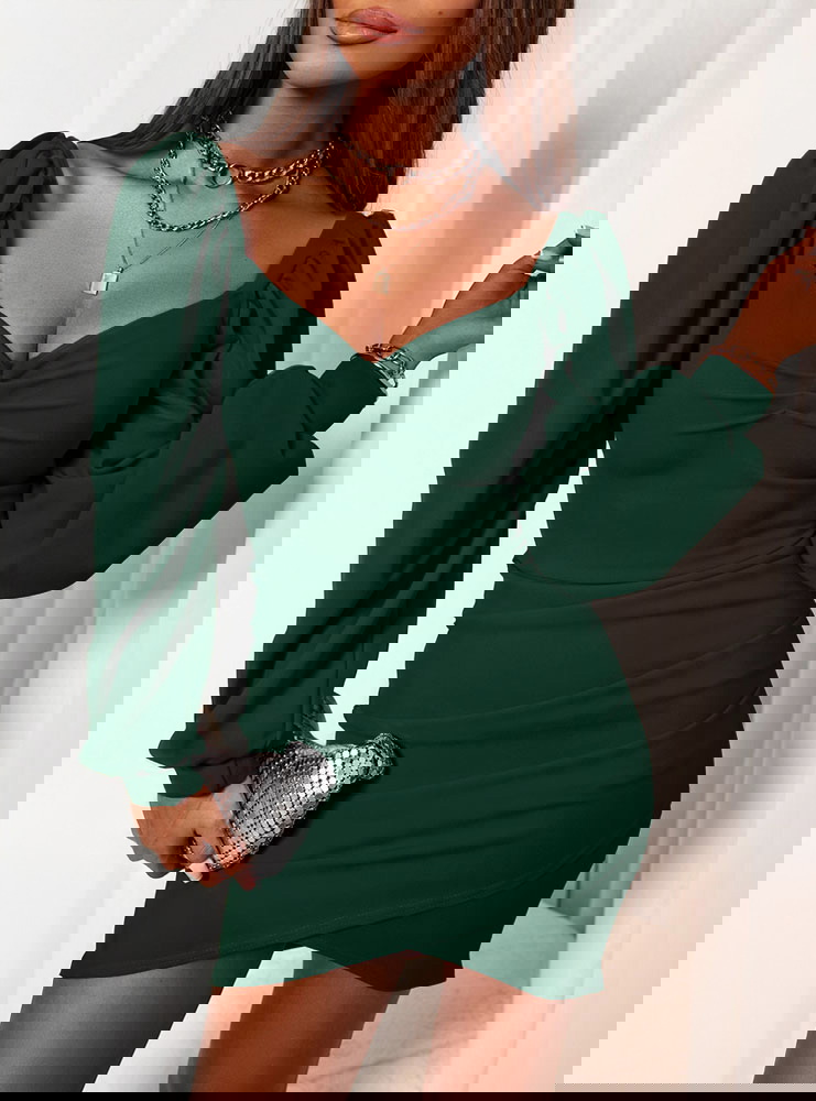 Sukienka z dekoltem w serce i...