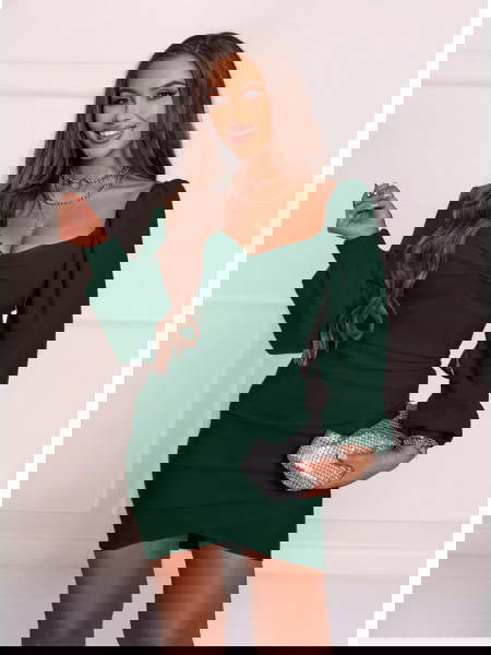 Sukienka z dekoltem w serce... 2