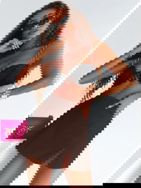 Czekoladowe spódnico-...