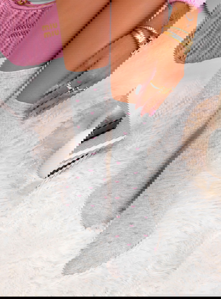 Szare skarpetki w serduszka Memoona